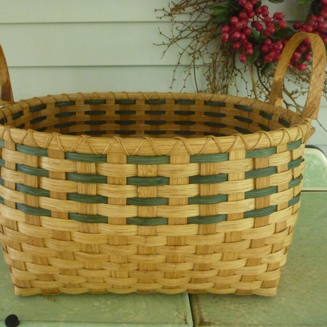 Square-to-Round Laundry Basket